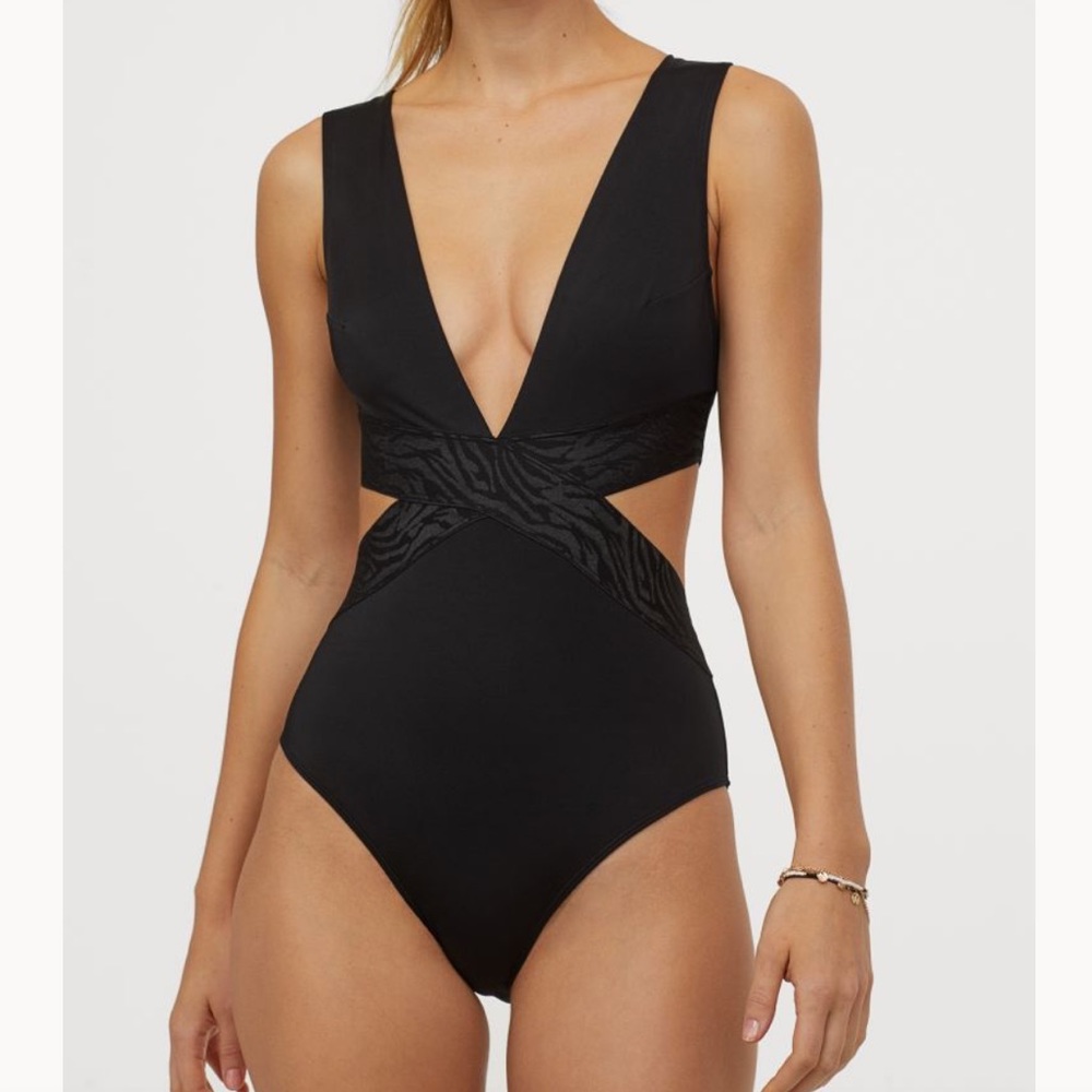 Black cut-out one piece swimsuit